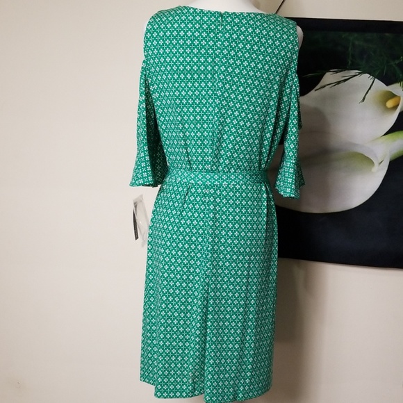 NWT Donna Morgan Cold Shoulder Belted Dress - Picture 5 of 8